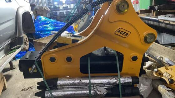 ซื้อ SB50 มวยหักไฮดรอลิก 20CrMo Digger เครื่องหักคอนกรีต 100 มม สําหรับเครื่องขุด 11 - 16 ตัน การผลิตออนไลน์